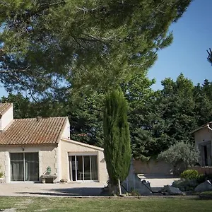 https://mas-de-la-mare.fr-provencehotel.com