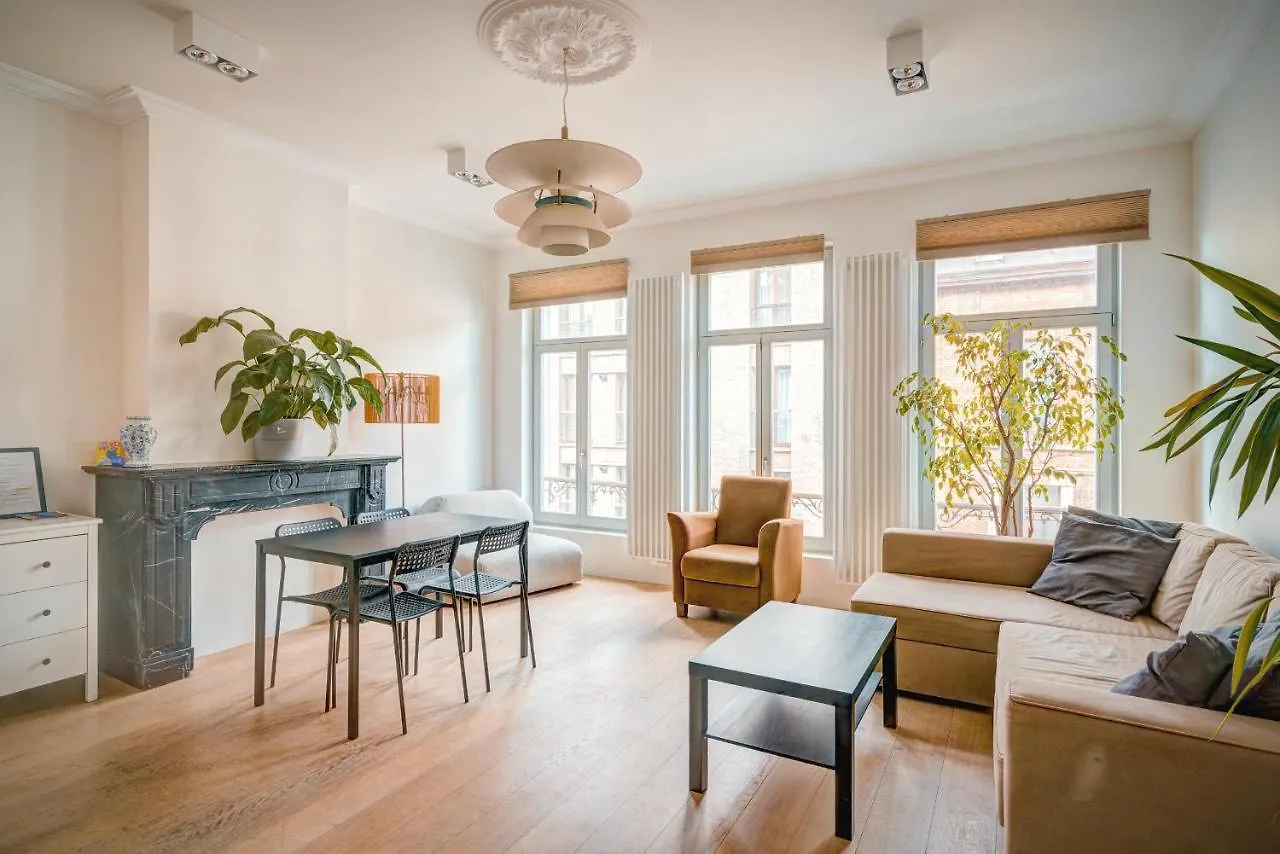 The Bright Stone Lodge. Heart Of Antwerp