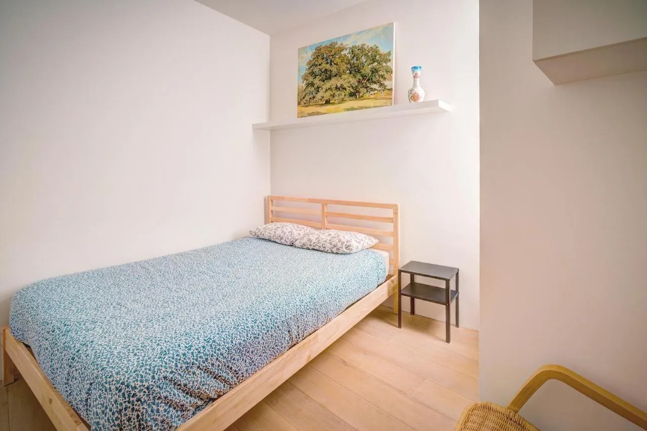 The Bright Stone Lodge. Heart Of Antwerp